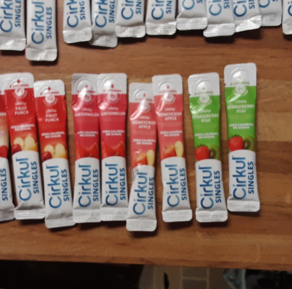 Cirkul Singles Bundle Of 46! Variety GoSip, FitSip, LifeSip - Picture 8 of 8